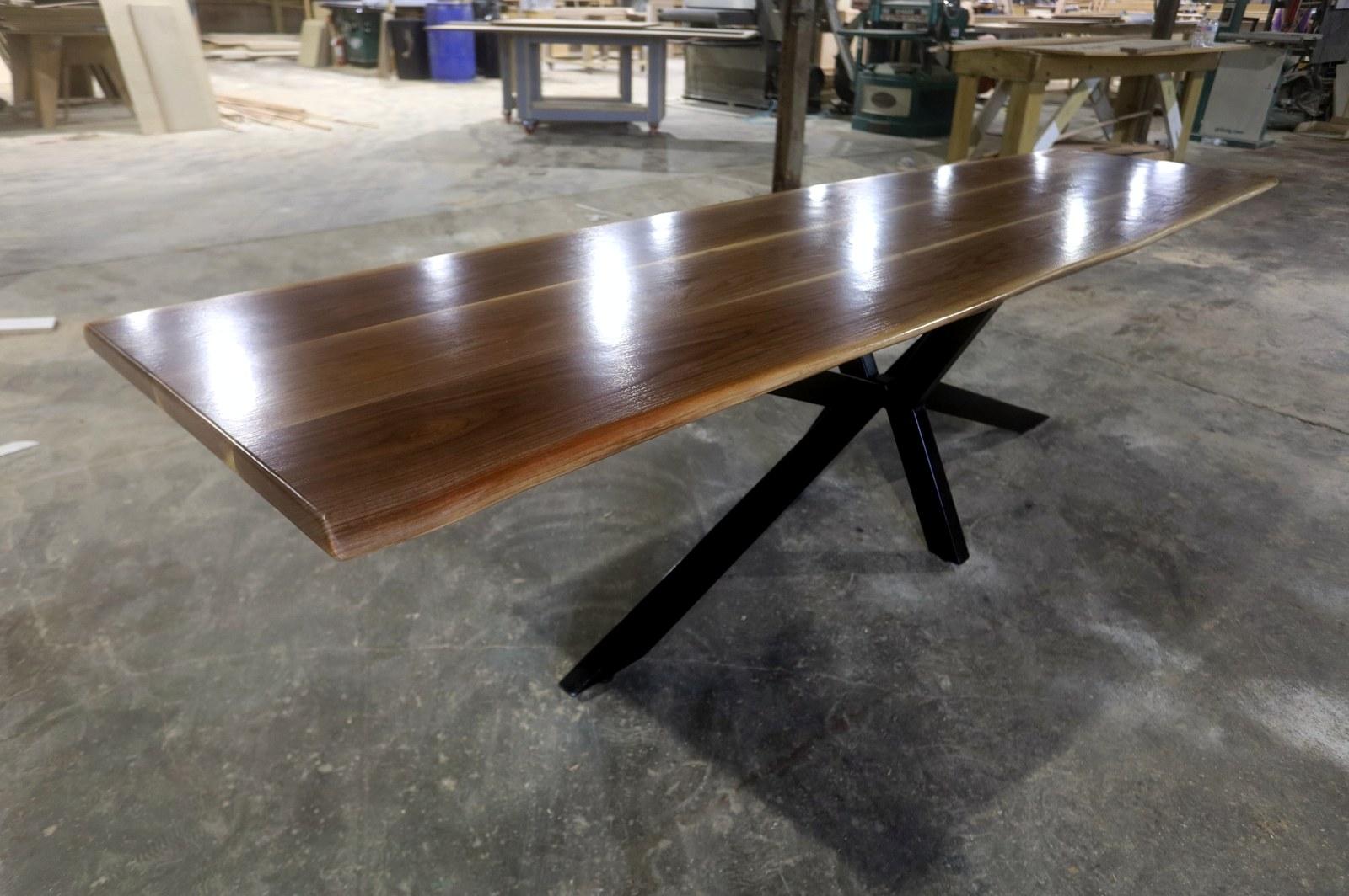 Live-edge on X