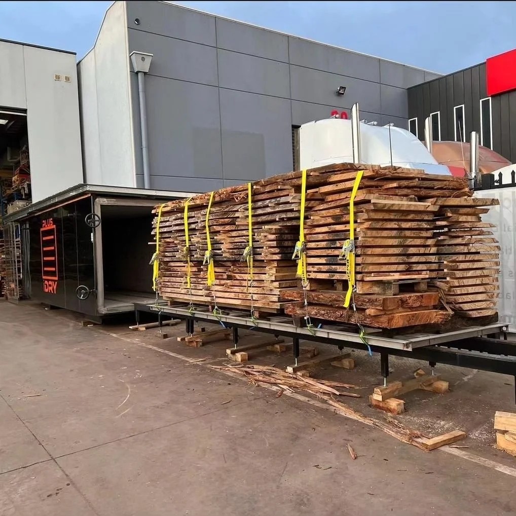 iDRY PLUS kiln with planks and live-edge slabs